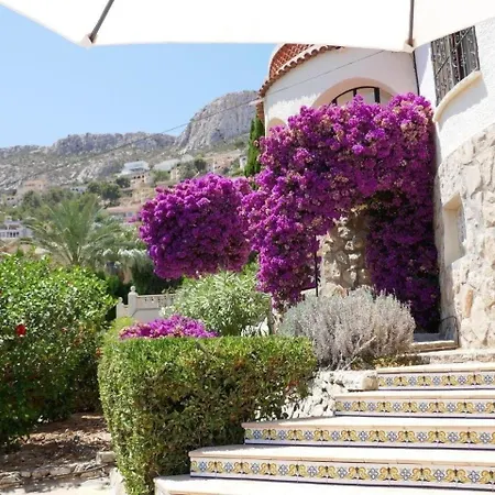 Ferienhaus In Mit Grossem Pool Und Panoramablick Casa vacanze *