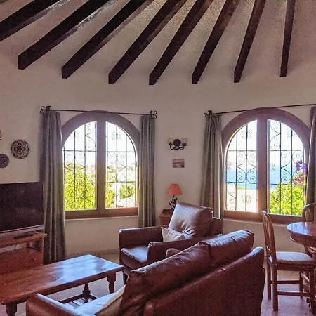 Ferienhaus In Mit Grossem Pool Und Panoramablick * Calpe